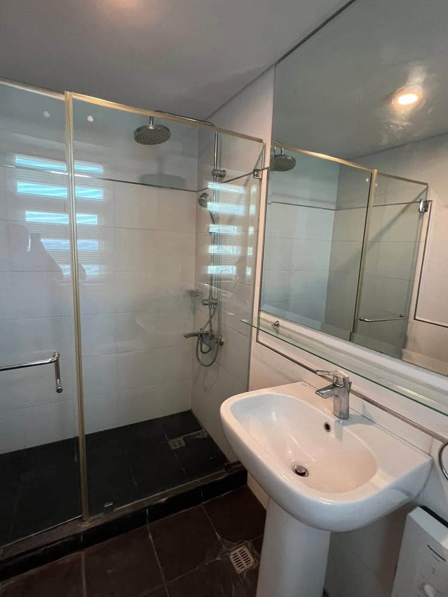 🏙️ **FOR RENT | The Red Oak Tower, Two Serendra** - photo 5