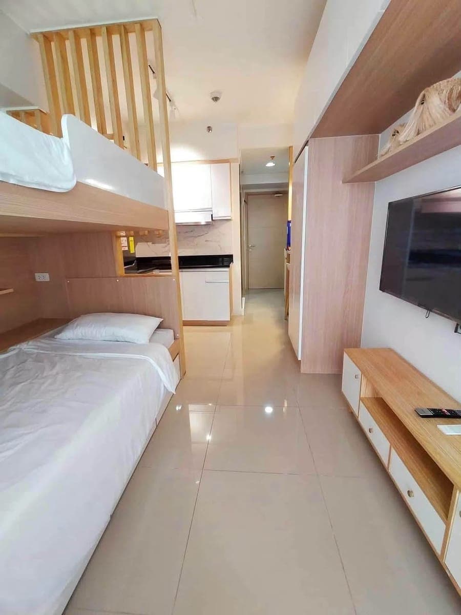 🏡 Studio Condo with Balcony for Rent – The Silk Residences, Sta. Mesa, Manila - photo 1