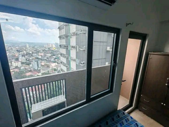 FOR RENT STUDIO UNIT THE REGALIA TOWER C  (5th ave. P.Tuazon Cubao, Quezon City) beside Sm Hypermarket - photo 4