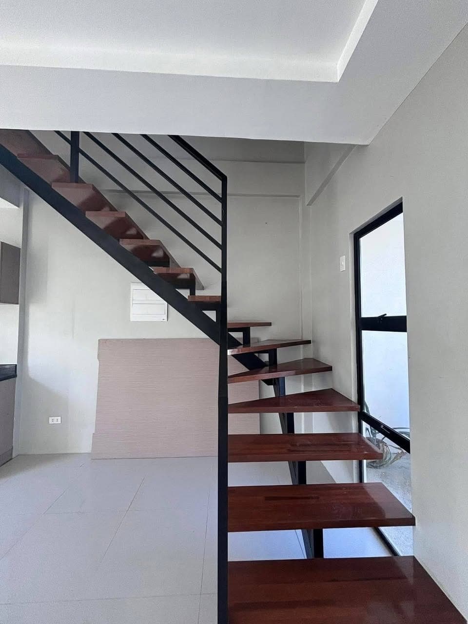 FOR RENT TOWNHOUSE in South Verdana - photo 2