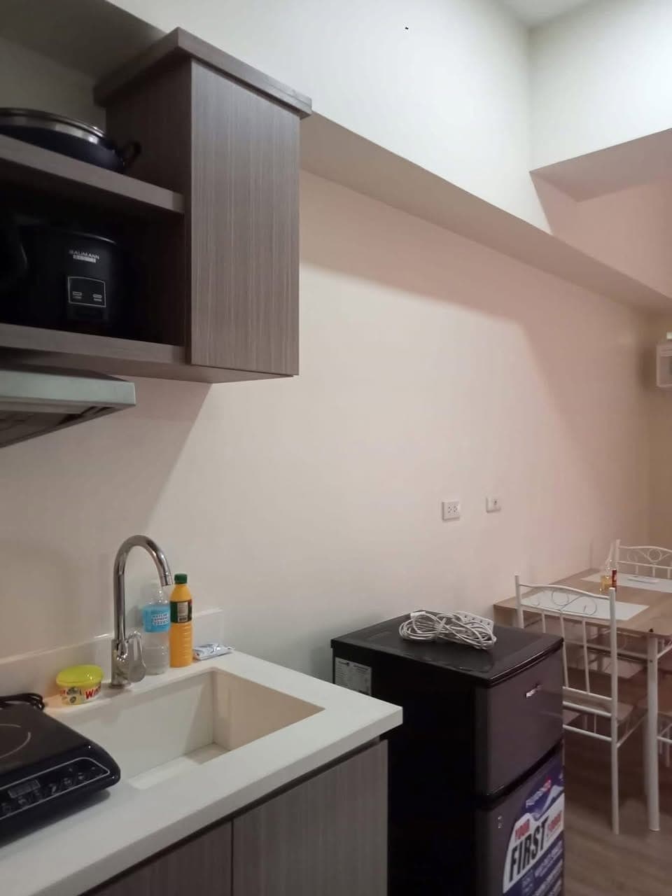 🏢 FOR RENT: Furnished Studio Unit with Balcony ‼️ - photo 5