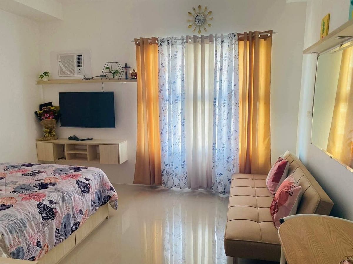 FULLY-FURNISHED STUDIO IN WESTJONES RESIDENCES, - photo 2