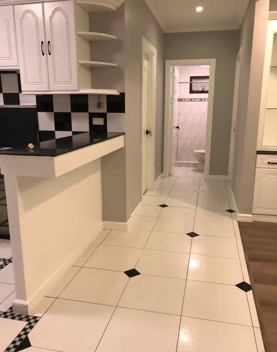 ❗️NEWLY RENOVATED 4BR PENTHOUSE❗️ - photo 4