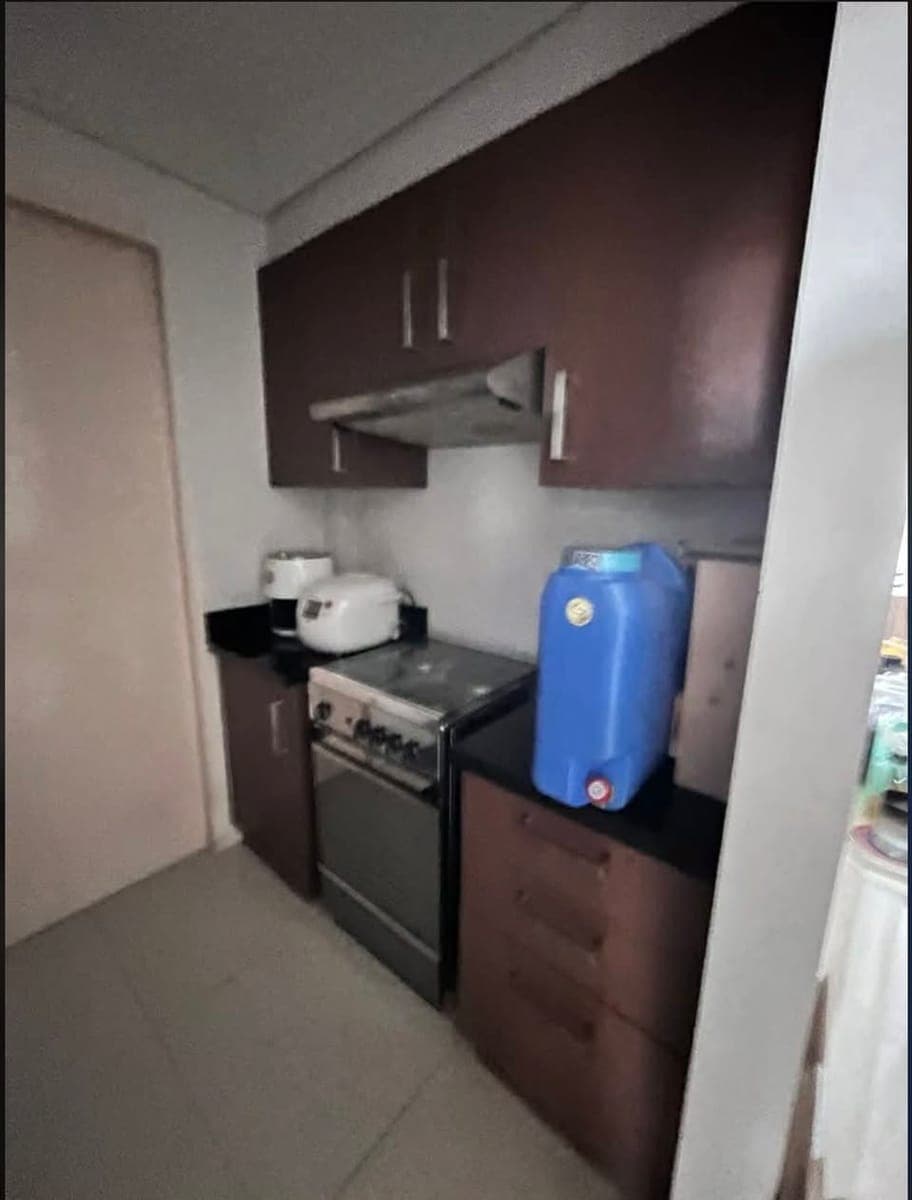 Two Serendra, Semi-Furnished, 1BR** FOR RENT ** - photo 2
