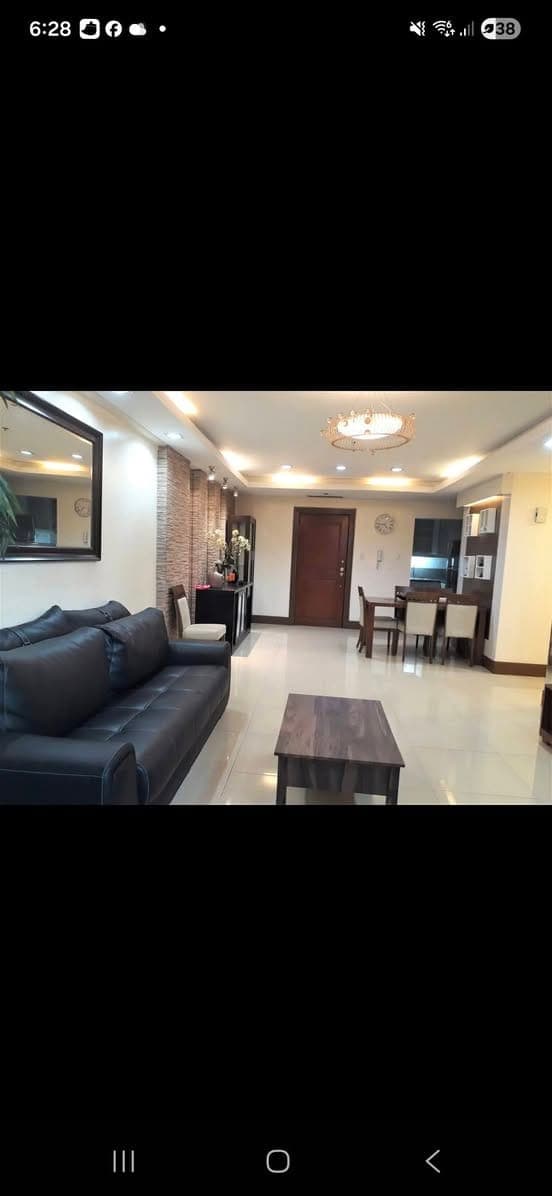 •  FOR RENT!  Available now in Ermita Manila. - photo 1
