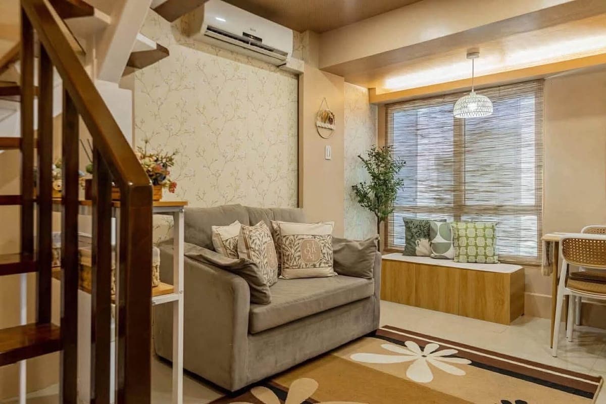 FOR LEASE & SALE: Fully furnished 2 Bedroom Loft-type unit at Fort Victoria, BGC - photo 2