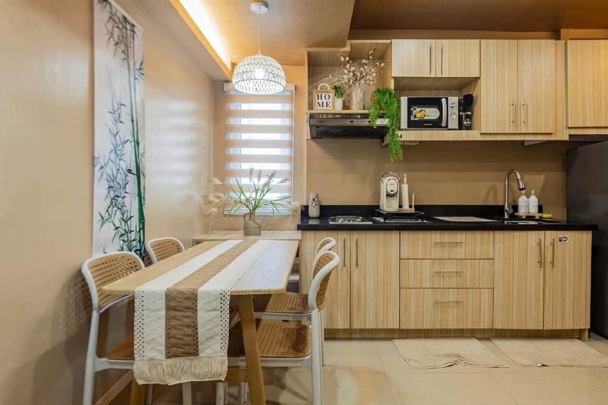 FOR LEASE & SALE: Fully furnished 2 Bedroom Loft-type unit at Fort Victoria, BGC - photo 4