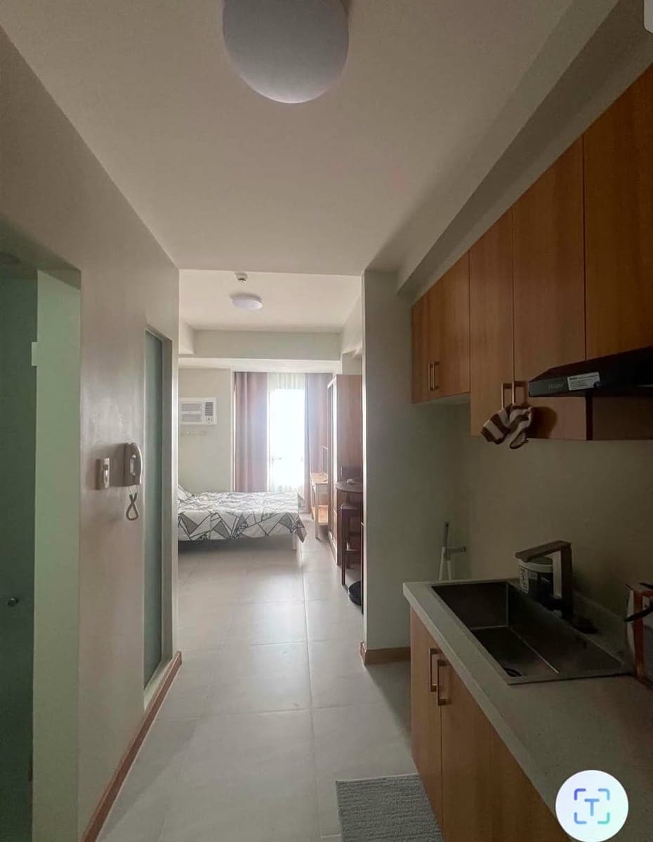 Unit  For rent                 Congressional Town Center                                    TOWER 2 - photo 5