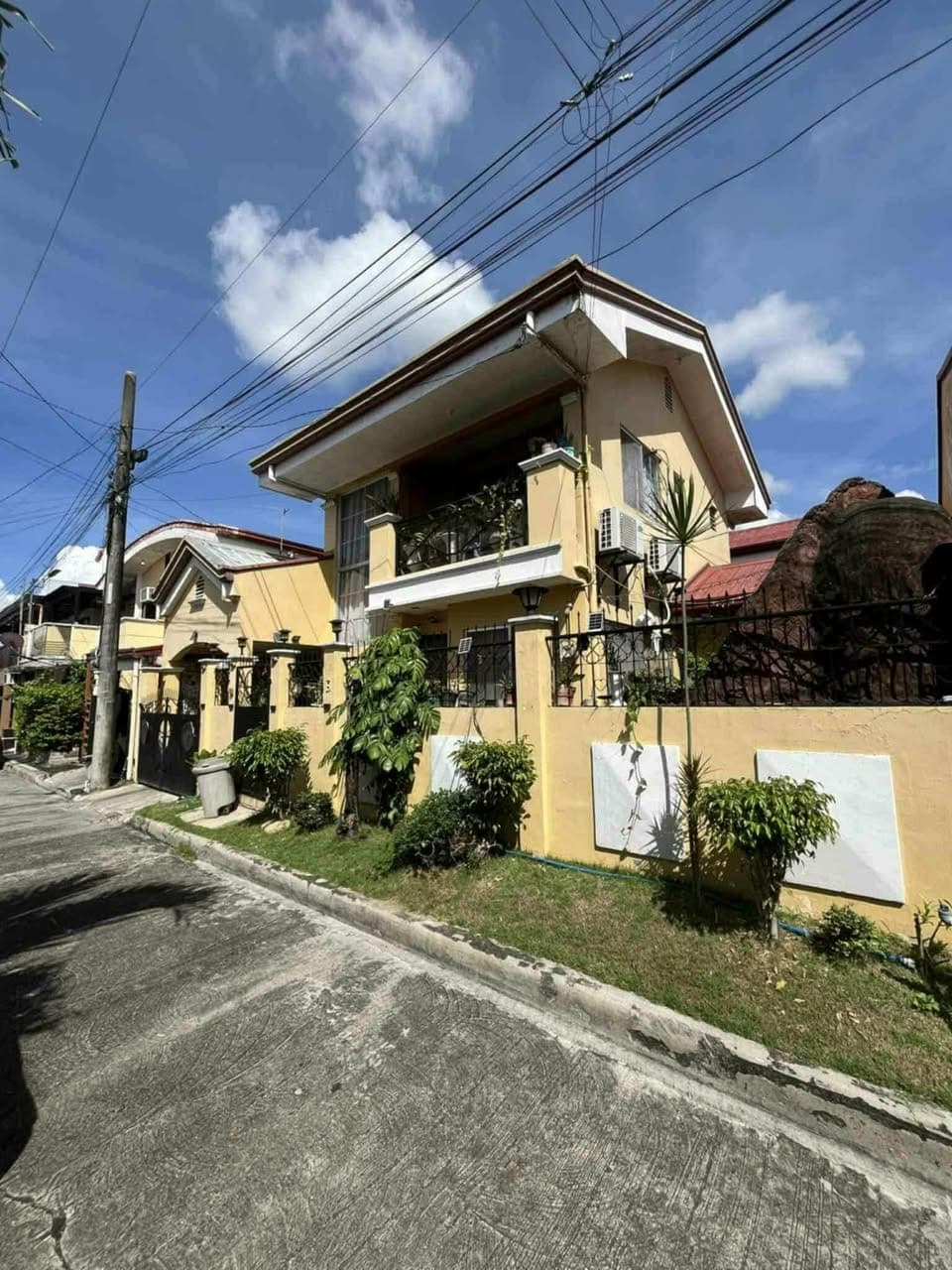 🏡 FOR RENT – ₱25,000/month - photo 1