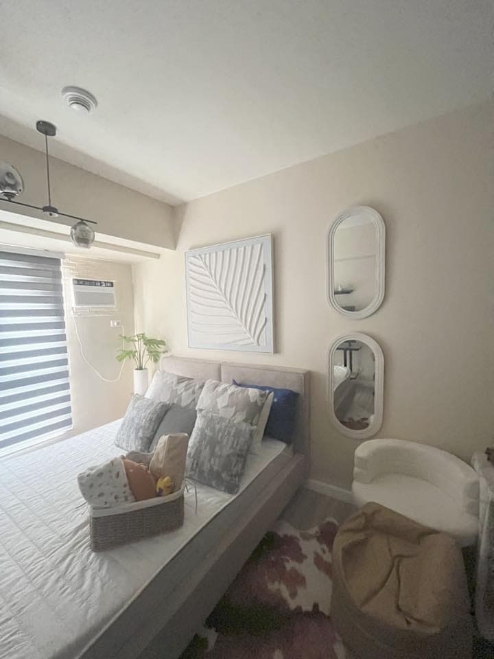 Brand new unit in Avida riala for rent inclusive of condo dues , furnished with water heater and internet ready - photo 2