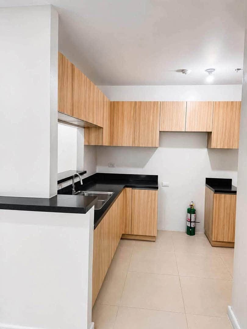FOR RENT: PARK CASCADES 2 BEDROOM (Direct) - photo 1