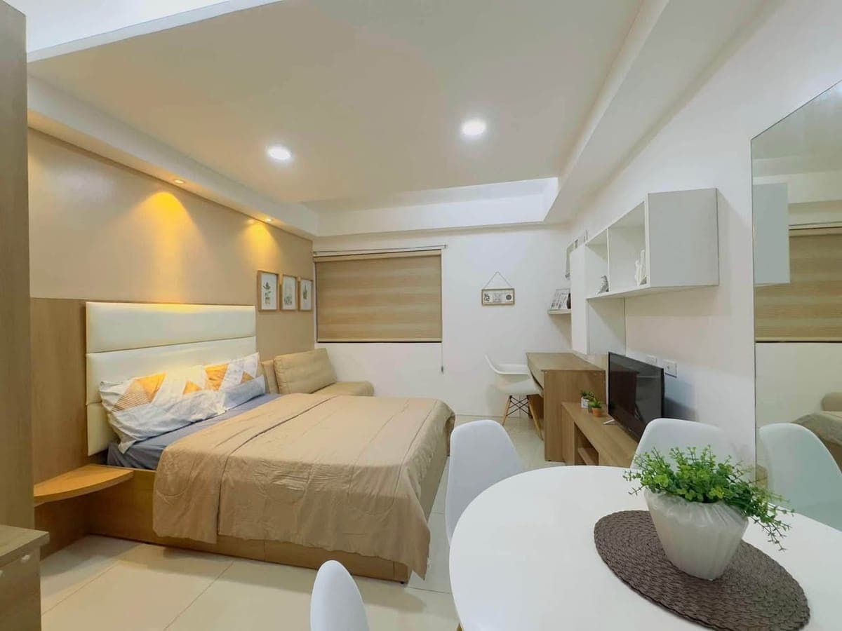 ✨❤️For Rent- Studio Type Condo Unit✨ - photo 3