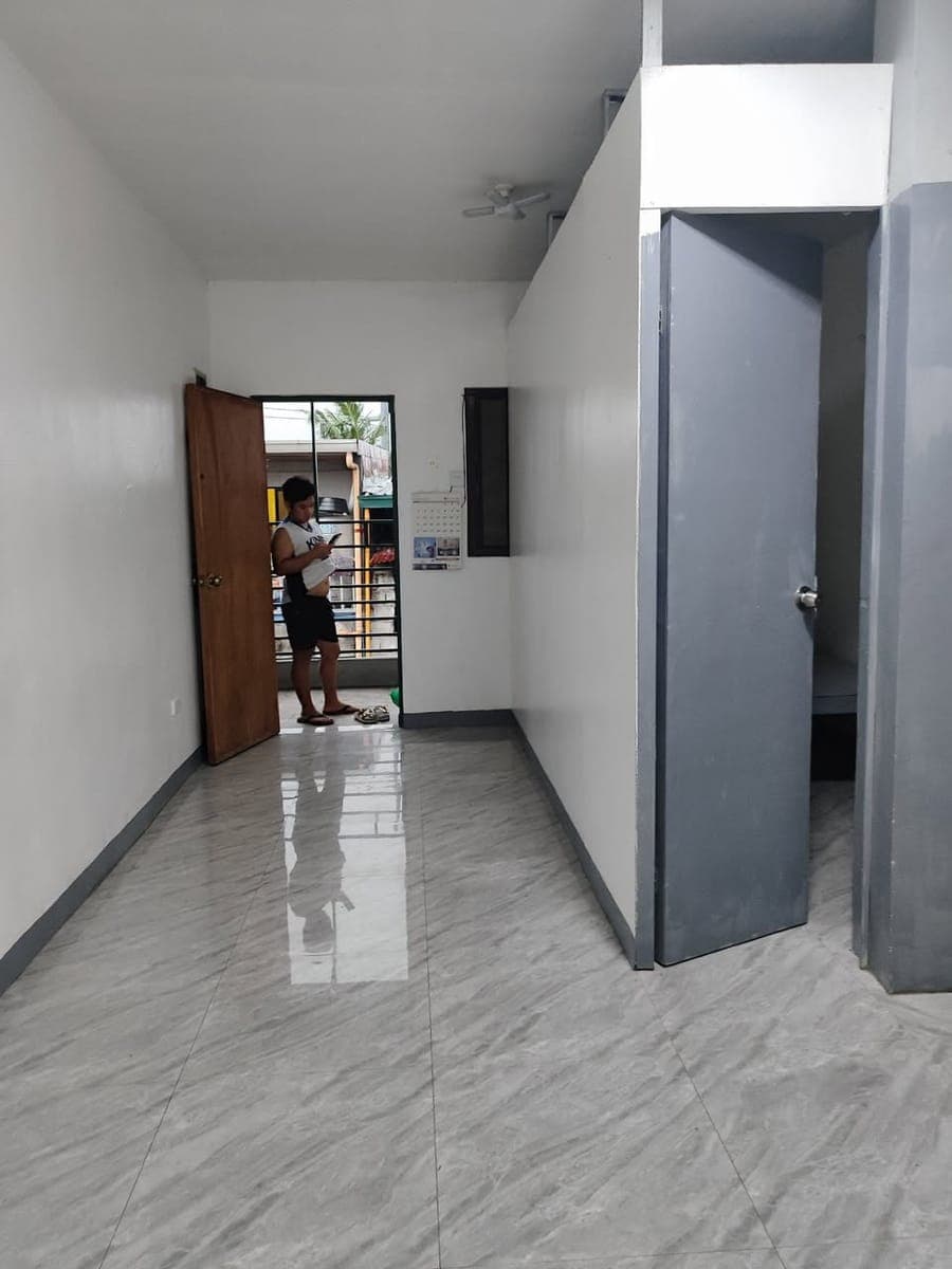 room for rent 1 bedroom 3rd floor no pet allowed 8k monthly, 2 months advance 1 month deposit own el... - photo 3