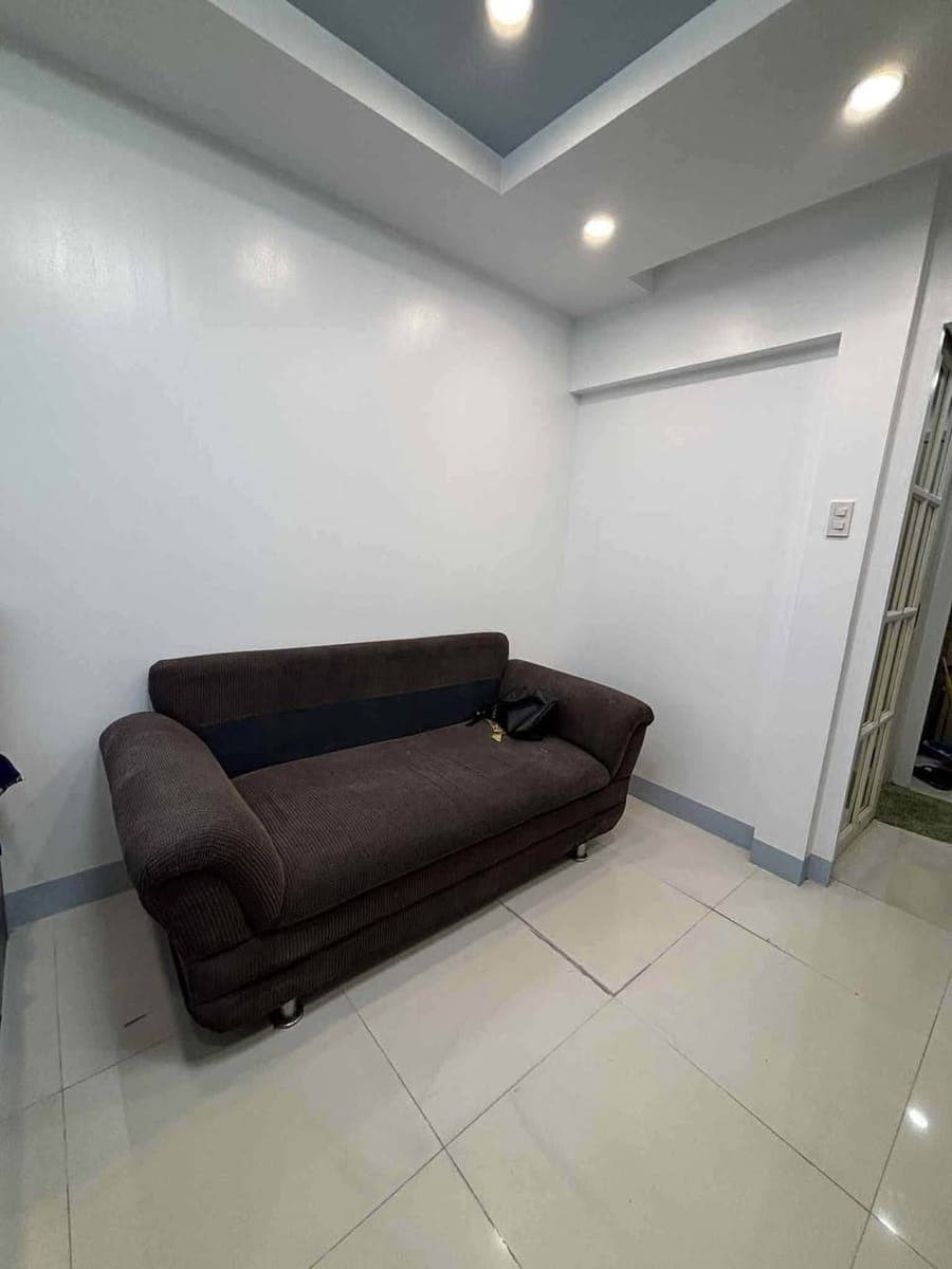 FOR RENT: ₱17,000/month. | Inclusive association dues - photo 1