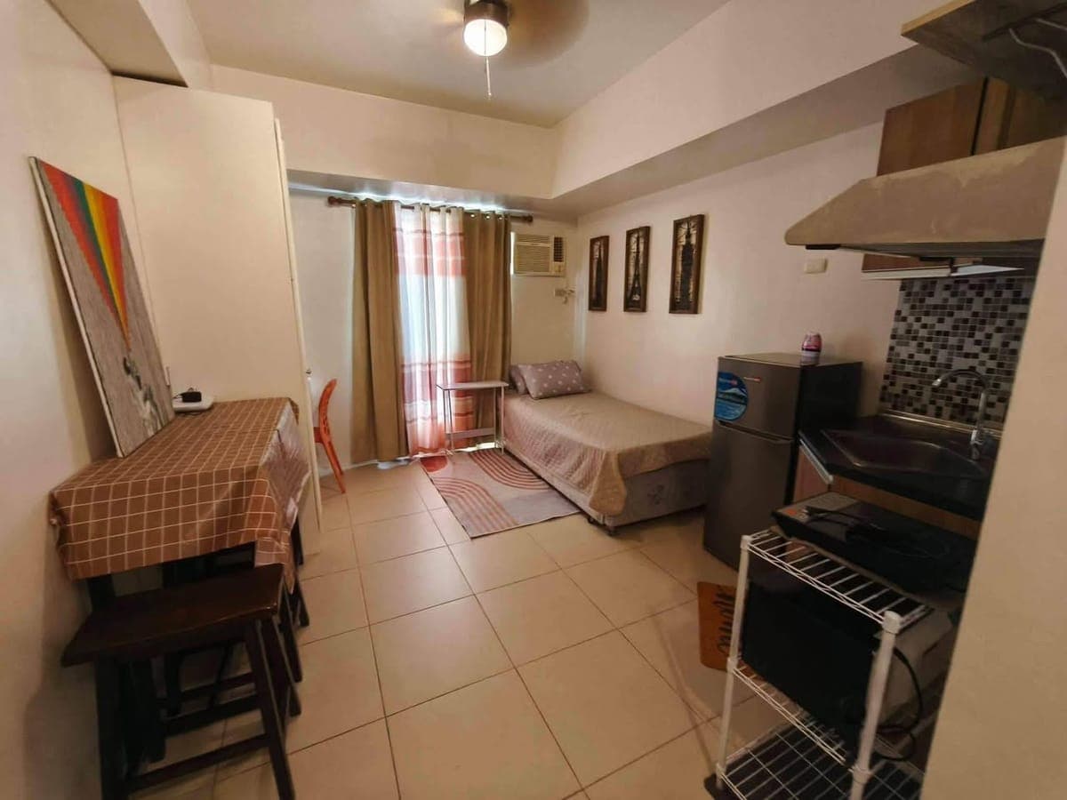 FOR RENT: ₱17,000/month. | Inclusive Association dues - photo 2