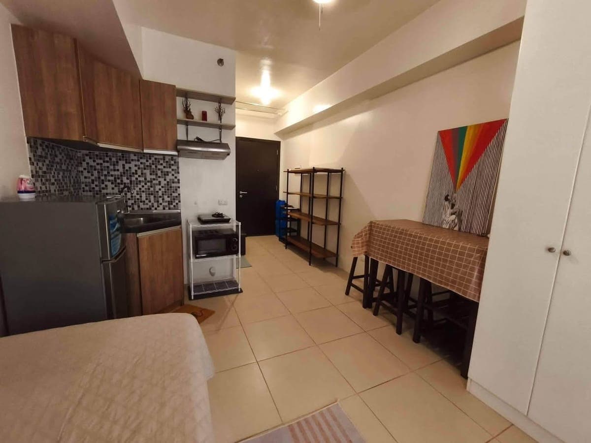 FOR RENT: ₱17,000/month. | Inclusive Association dues - photo 3