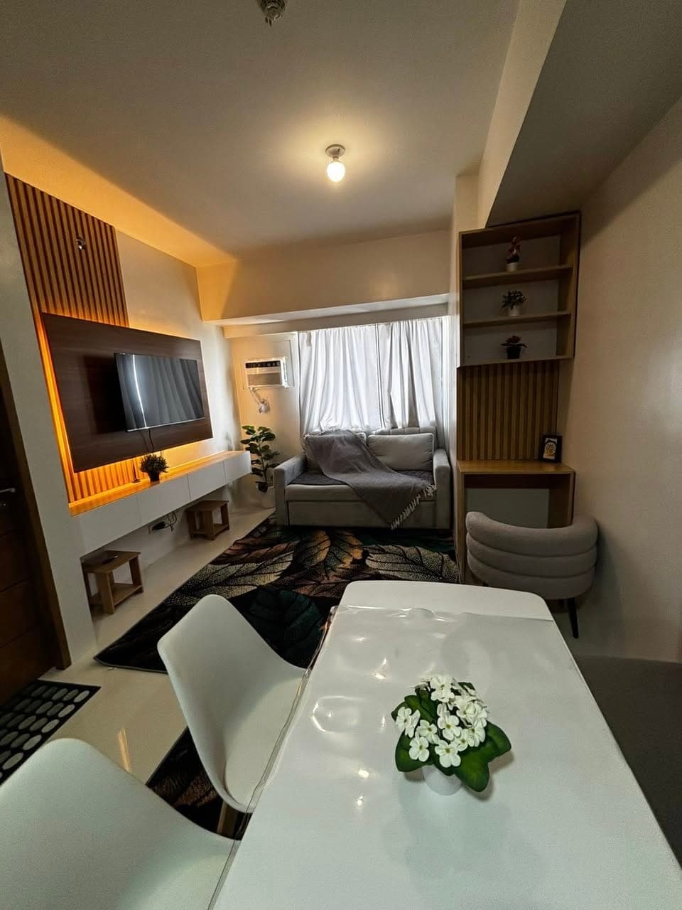 🔥 1BR FULLY FURNISHED IN Taft East Gate – MOVE-IN READY! 🔥 - photo 1