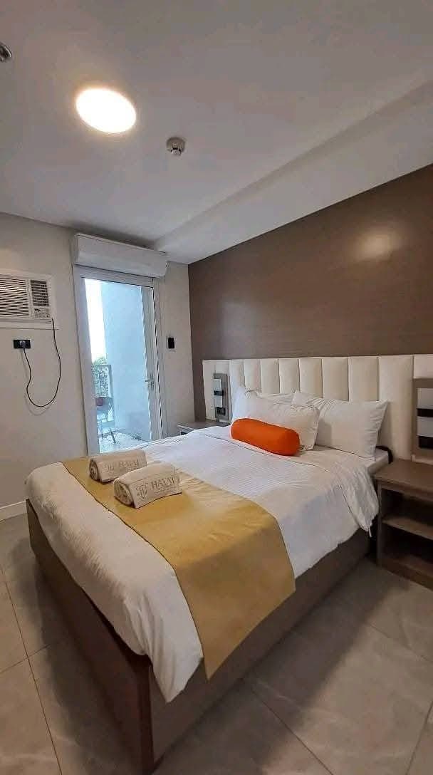 1 BEDROOM UNIT WITH BALCONY FOR RENT - photo 4