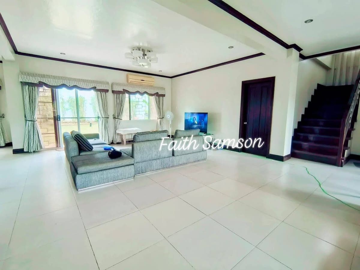 5 BEDROOMS FOR RENT - photo 1