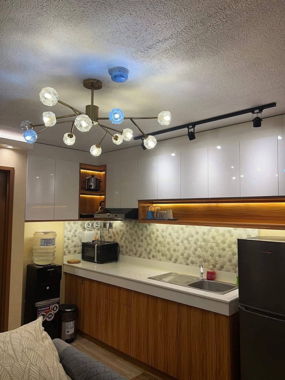 FOR RENT  | 2BR Fully Furnished Condo with - photo 4