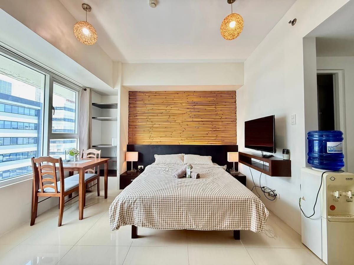 ✨ Direct Listing – AVAILABLE NA!! Studio for Lease | Calyx Center, Cebu IT Park 🏙️ - photo 1