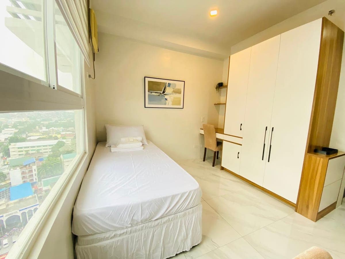 FOR RENT: Cozy Condo Unit in Casa Mira Guadalupe - photo 2