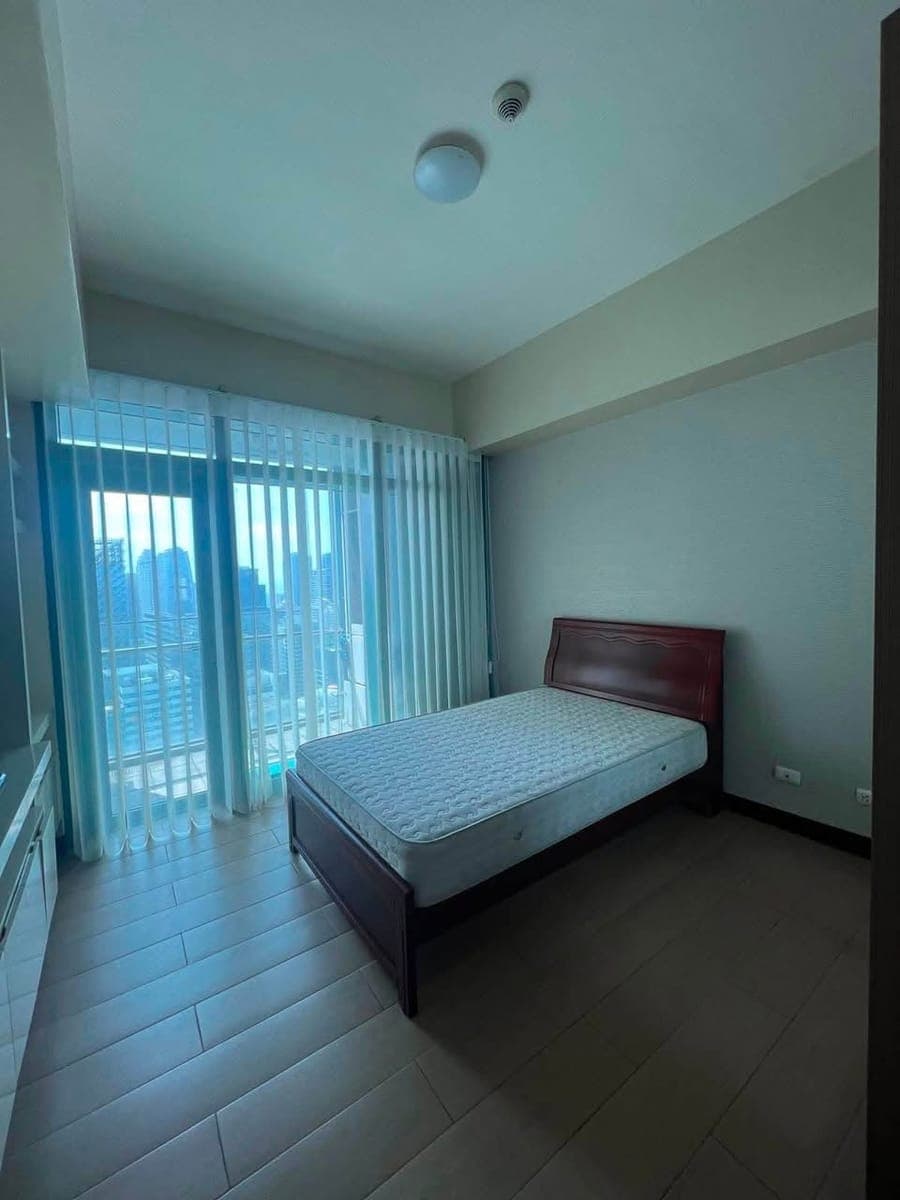 8 Forbestown Road, BGC, Taguig City - photo 5