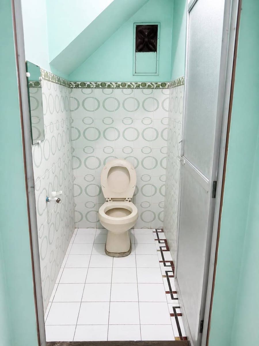 ‼️ROOM FOR RENT ‼️ (2nd Floor) - photo 4