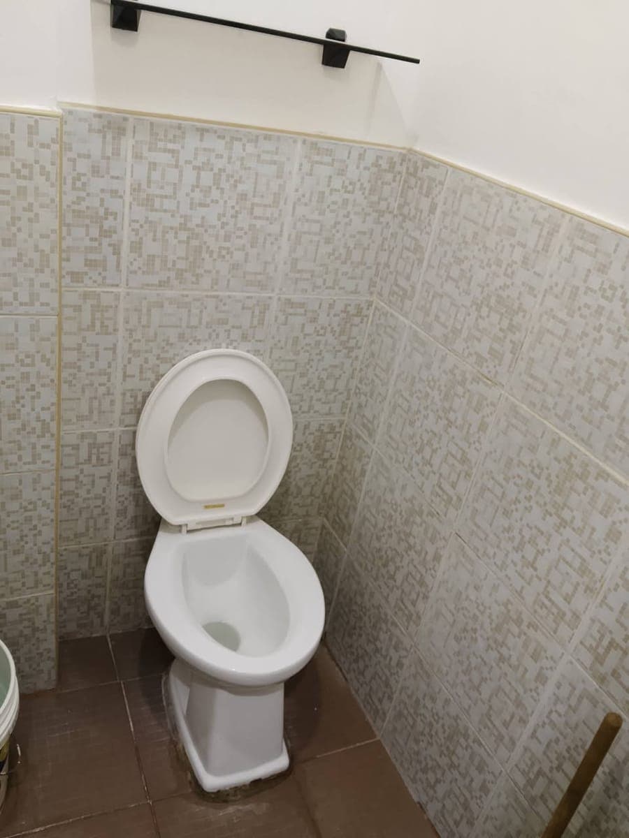 Room for Rent : - photo 5