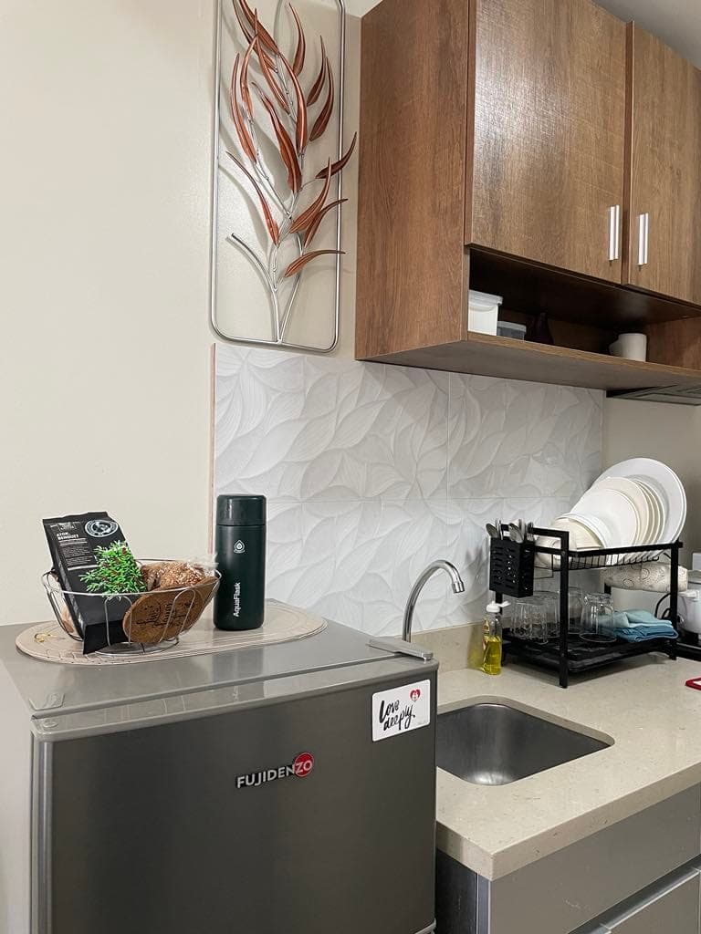 The Median condo for rent - photo 3