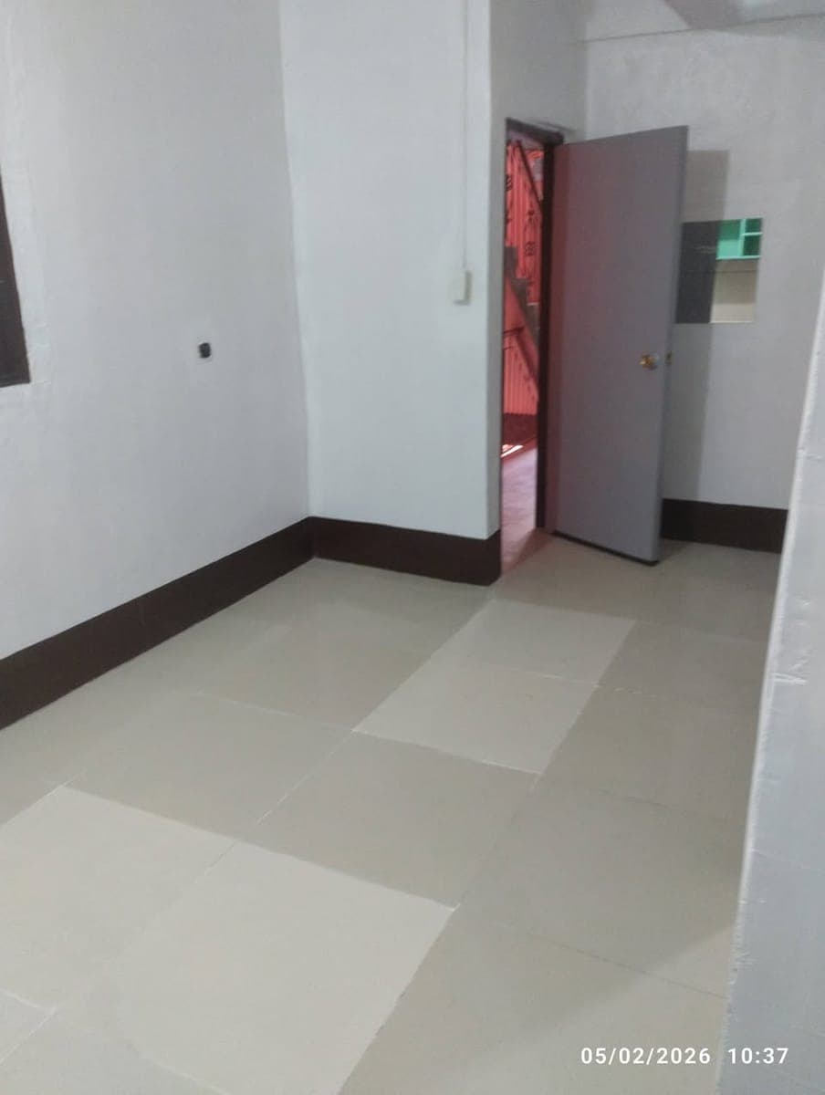 Room for Rent - photo 1