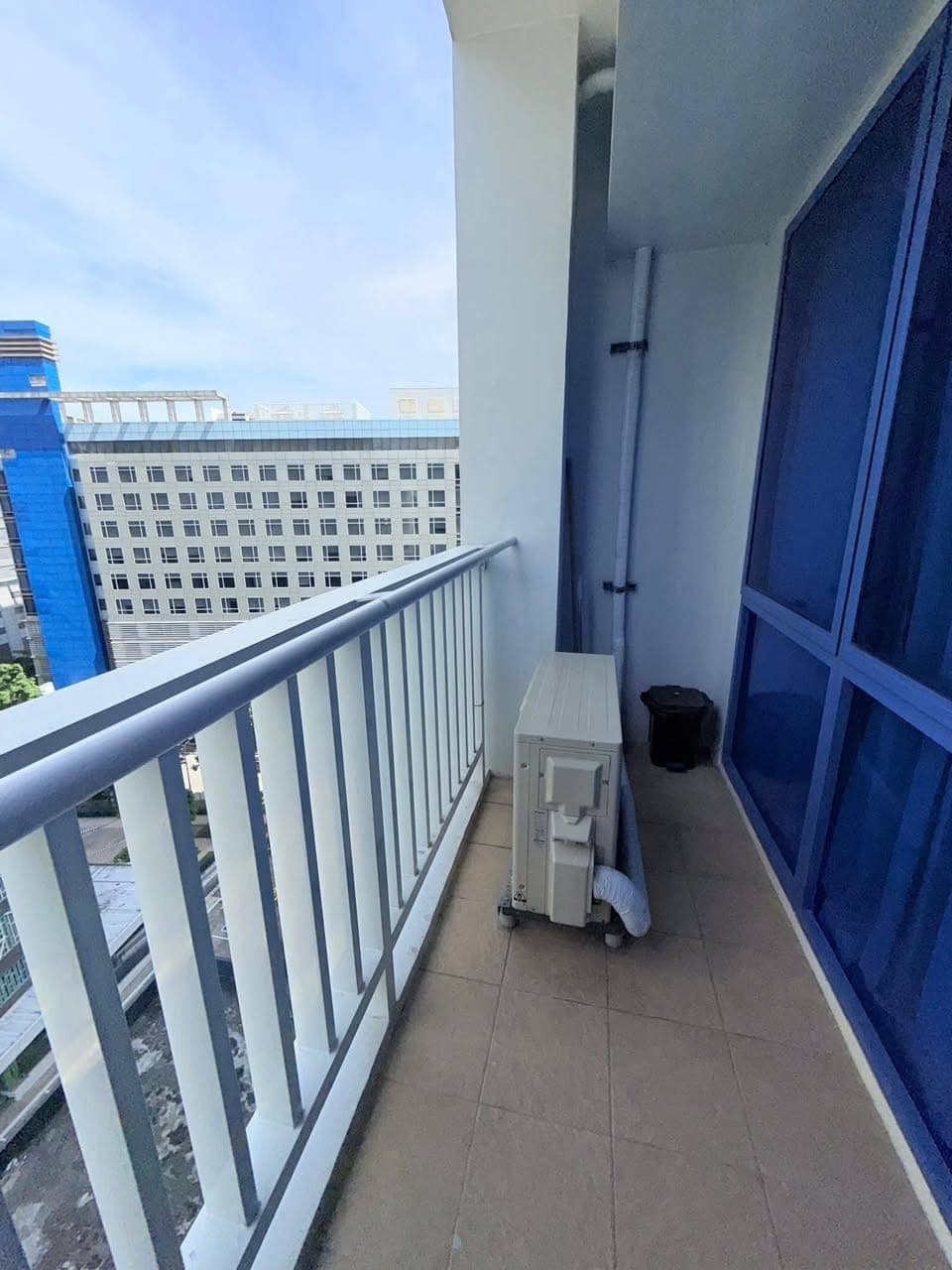 For Lease: 1-Bedroom Condo with Balcony at 38 Park Avenue - photo 4