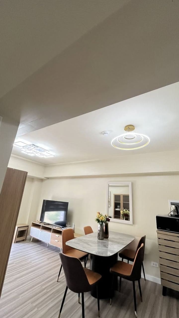 Spacious 1BR Fully furnished for RENT in Avida Riala Tower 4, IT Park, Cebu City - photo 2
