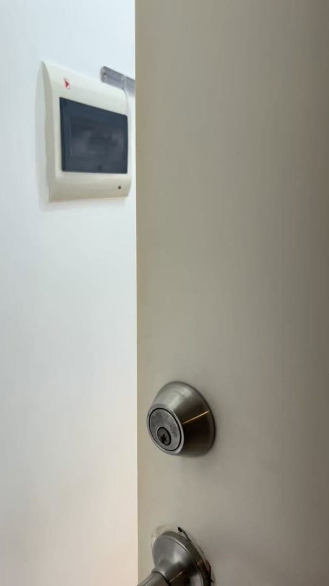 𝐅𝐎𝐑 𝐑𝐄𝐍𝐓: Fully Furnished studio unit  at Amaia Skies Cubao, Tower 1 - photo 1