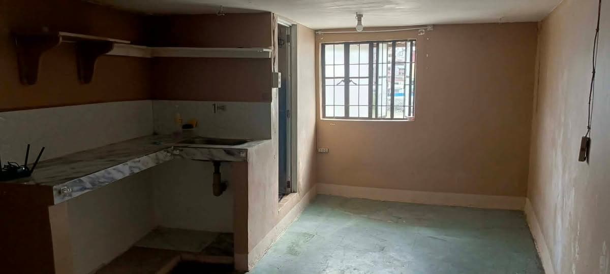 ROOM FOR RENT - photo 1