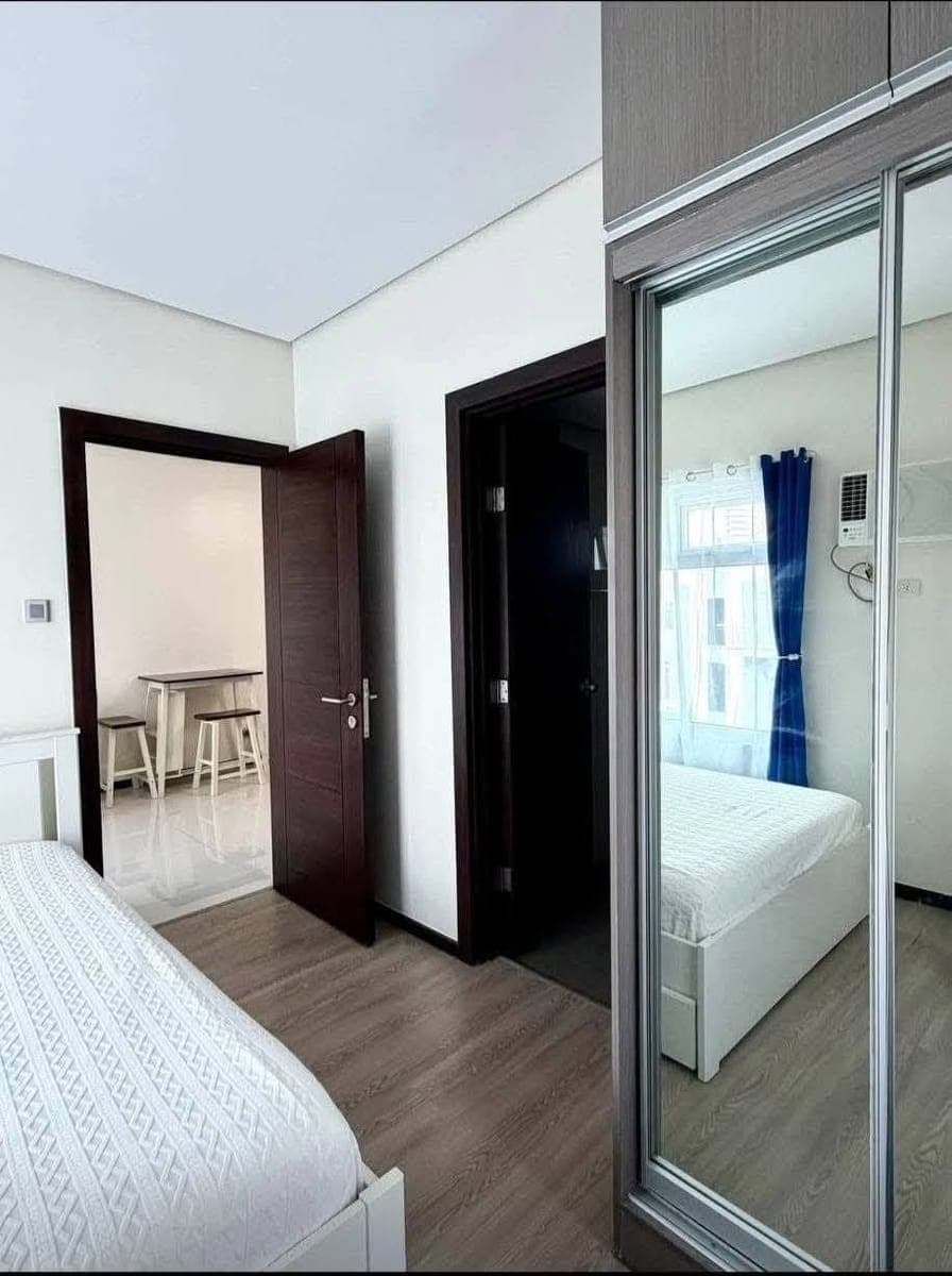 🏙️ ONE-BEDROOM PENTHOUSE | 50TH FLOOR - photo 3