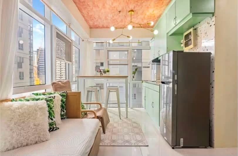FOR LEASE: Fully furnished 2 Bedroom unit at Fort Victoria, BGC - photo 1