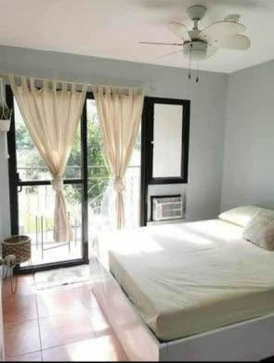 FOR RENT ONE OASIS MABOLO - photo 2