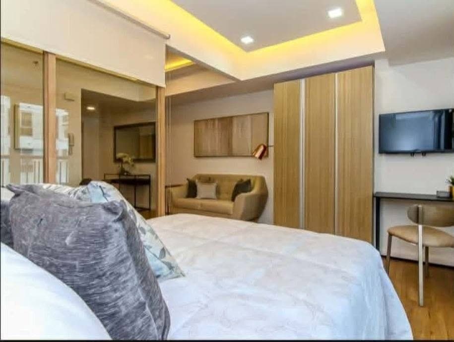 ✨ Luxury Living at One Maridien BGC | Premium Condo for Lease - photo 3