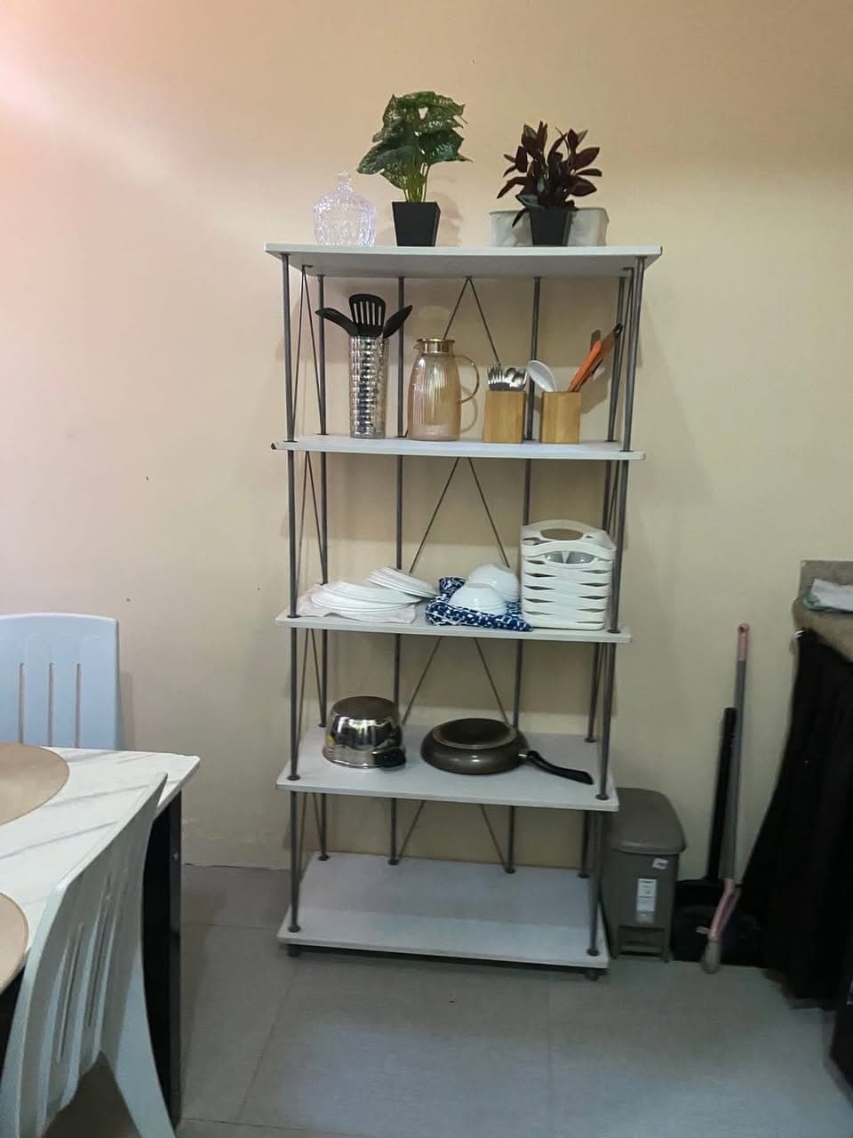 🏢 STUDIO UNIT FOR RENT – PRIME DOWNTOWN LOCATION - photo 4