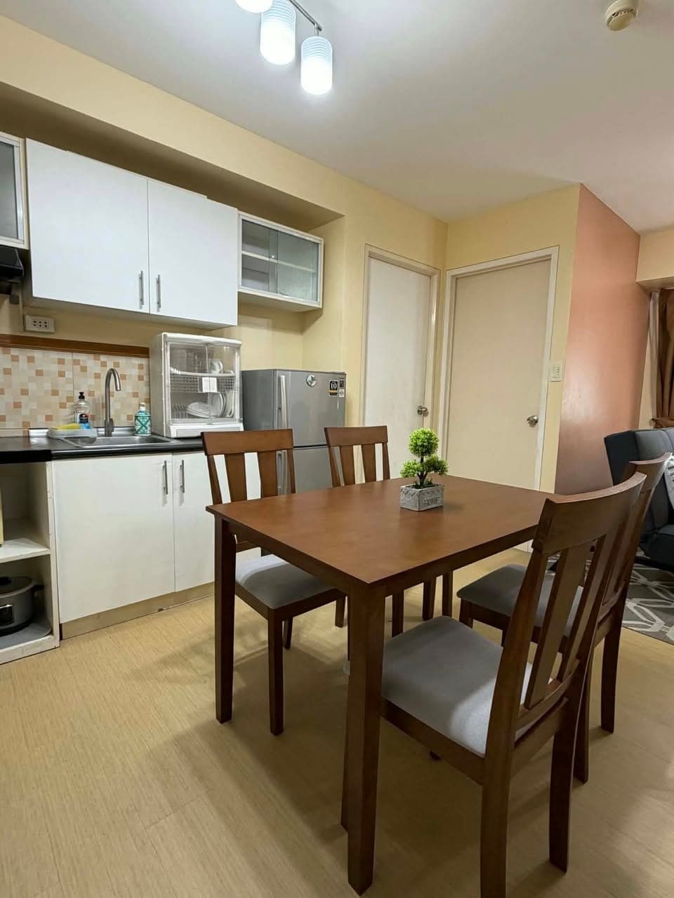 FOR RENT Fully Furnished 1 Bedroom Unit Avida Tower 2 - photo 2