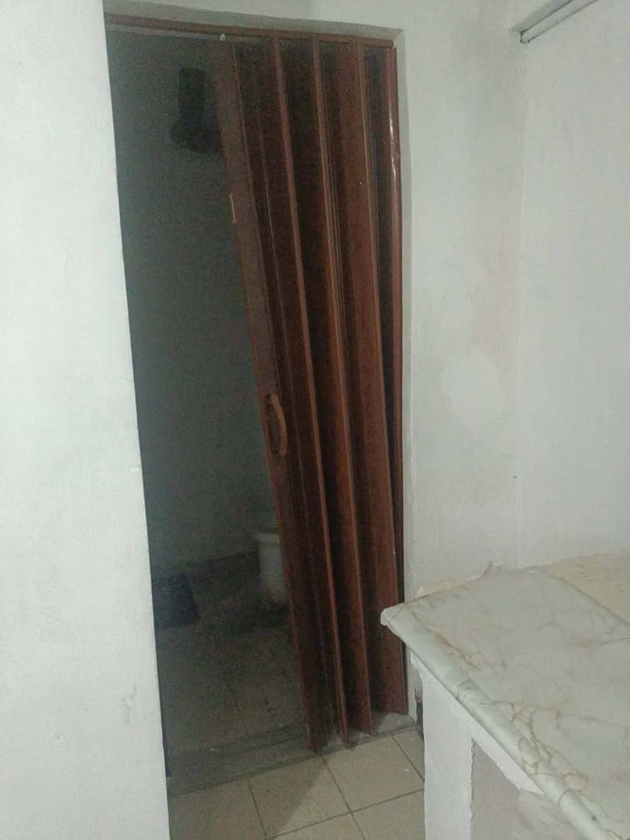 ROOM FOR RENT - photo 2