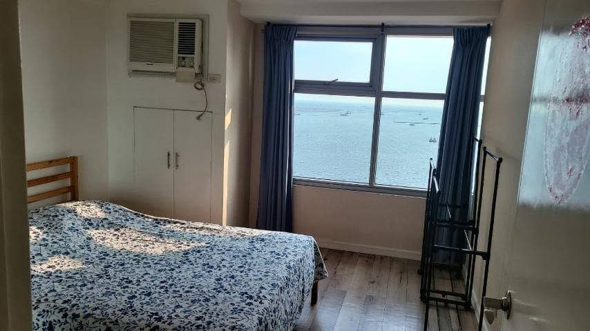 • FOR RENT! Available Now in Ermita Manila! - photo 4