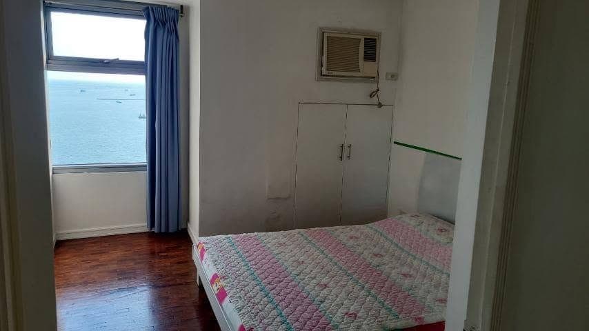 • FOR RENT! Available Now in Ermita Manila! - photo 5