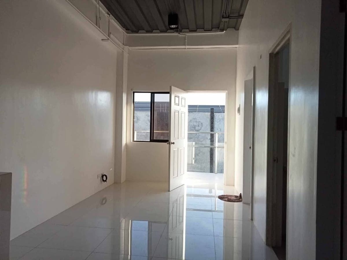 For Rent 2bedrooms Apartment in Prime Location! - photo 1