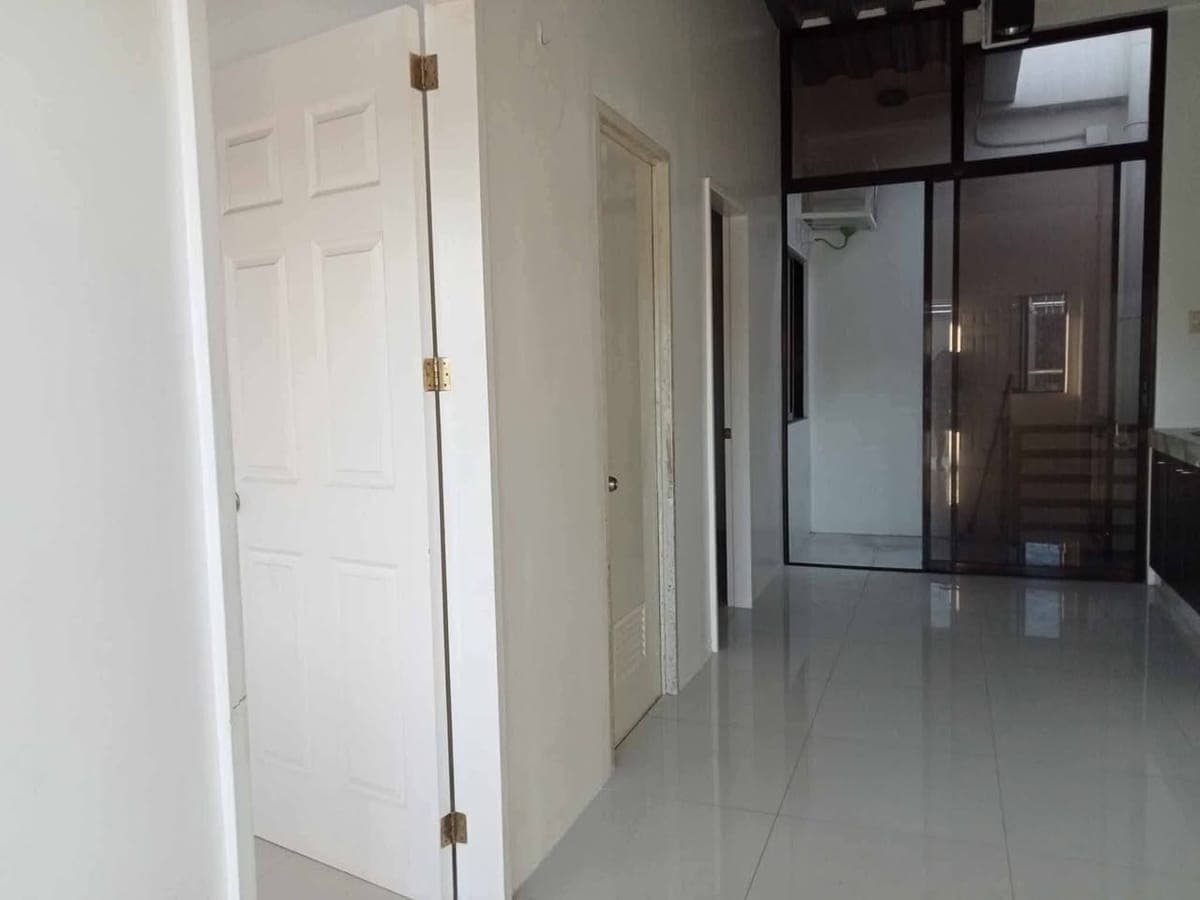 For Rent 2bedrooms Apartment in Prime Location! - photo 4