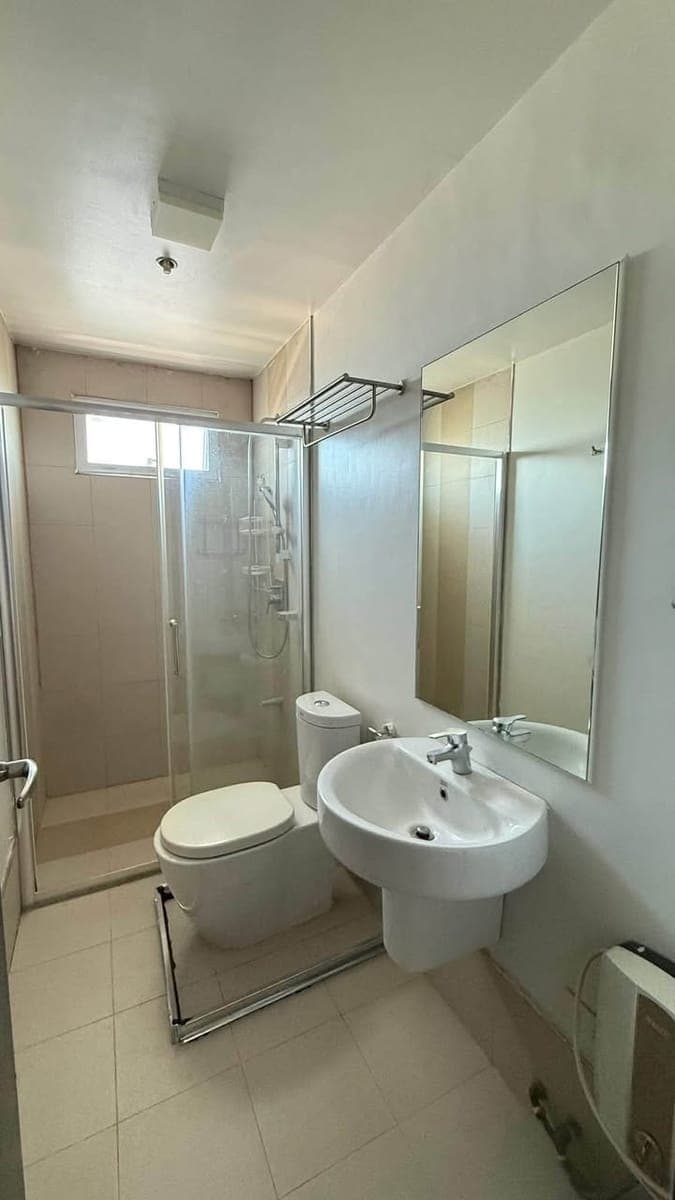 ‼️FOR LEASE,🏢SEQUIOA BLDG, TWO SERENDRA, BGC, 40th floor - photo 2