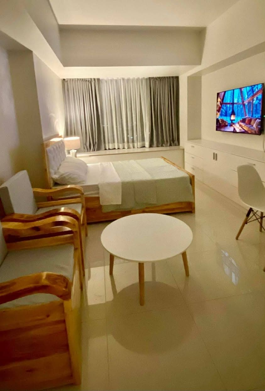 🏙️ FOR RENT – Studio Unit at Mandani Bay Suites - photo 2