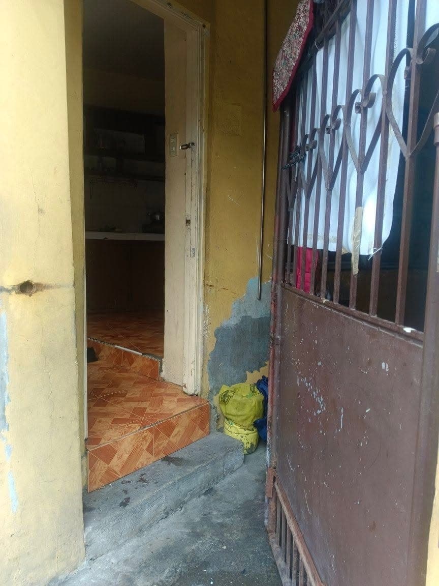 room for rent po pwede na po lipatan 7k a month sub water at ilaw may own metro walang patong may pa... - photo 1