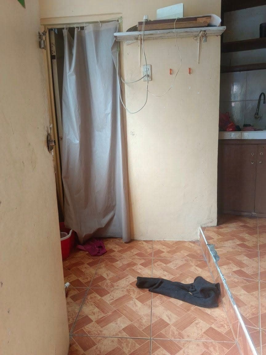 room for rent po pwede na po lipatan 7k a month sub water at ilaw may own metro walang patong may pa... - photo 2